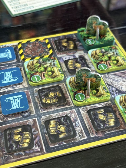 Overgrown — player city with wildlife and tiles