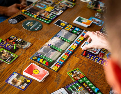 Sunday Manager — game in progress with manager boards and cards